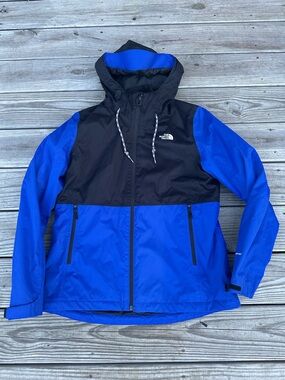 The North Face Women’s Blue & Black Waterproof Hooded Jacket